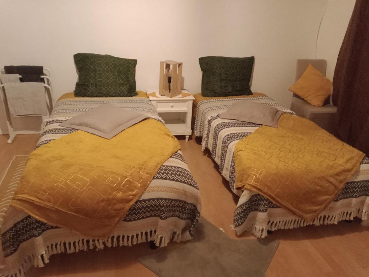 Boissy-le-Chatel La Briarde Triple Pdj Bed & Breakfast エクステリア 写真